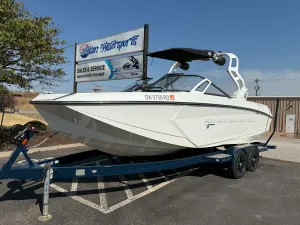 2017-nautique-g23-144671-image1.webp