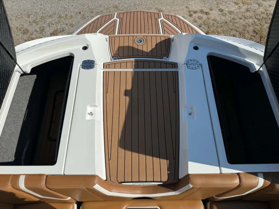 2017-nautique-g23-144671-image18.webp
