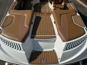 2017-nautique-g23-144671-image6.webp