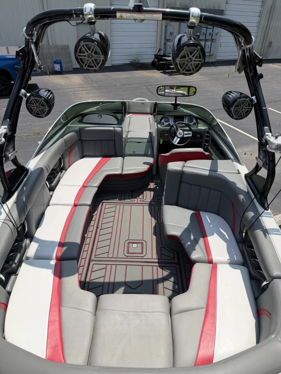 2013-supra-launch-242-144672-image5.webp