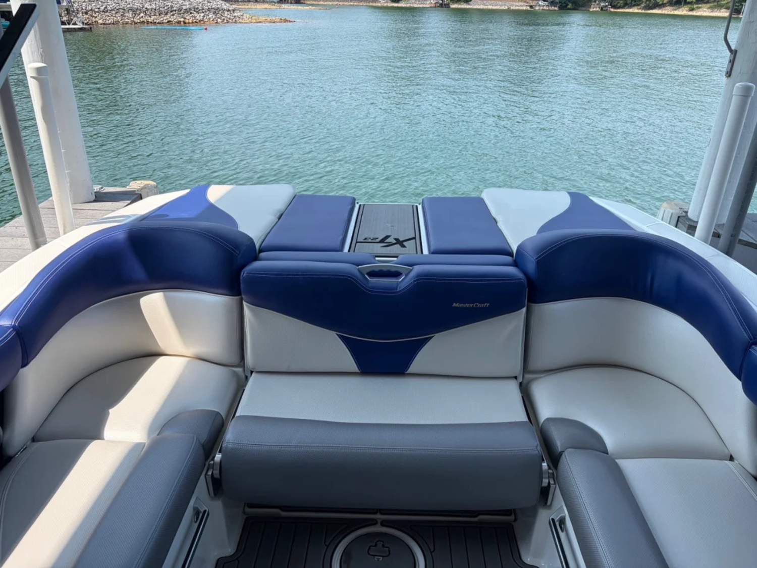 2017 MasterCraft XT23