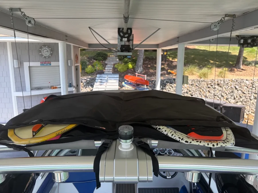 2017-mastercraft-xt23-144673-image9.webp