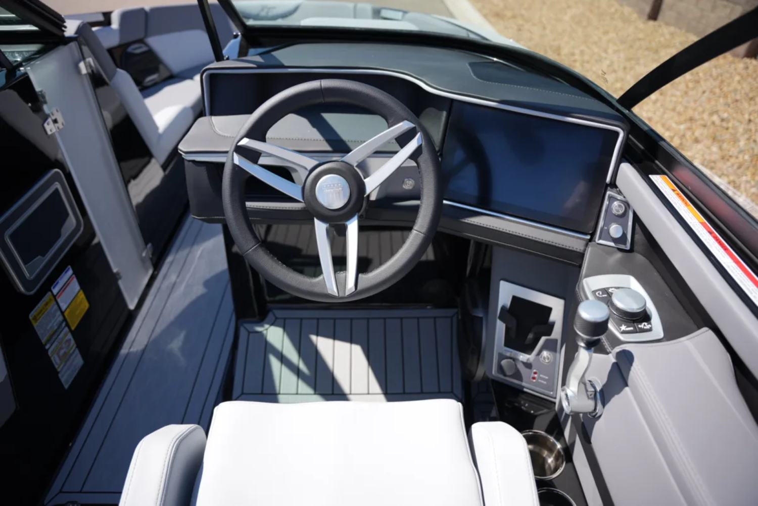 2026 MasterCraft XT23