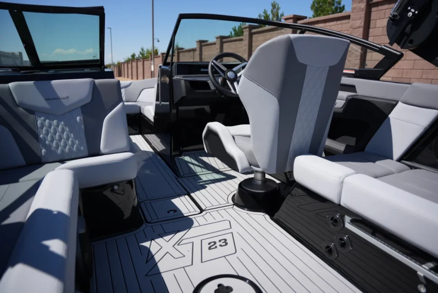 2026-mastercraft-xt23-144680-image11.webp