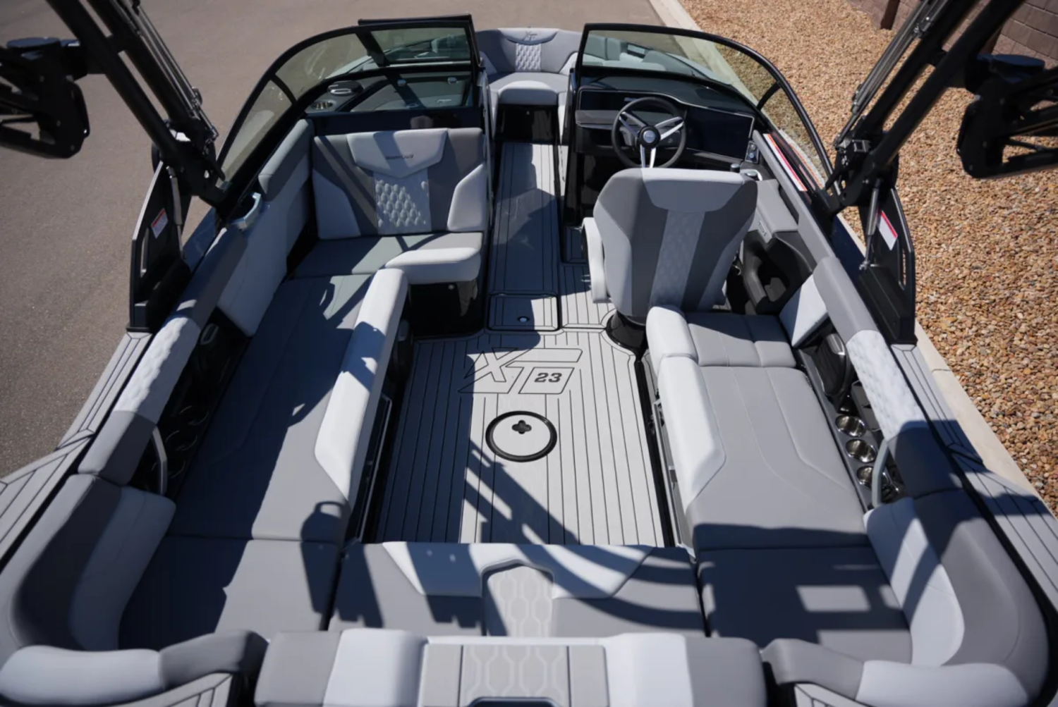 2026 MasterCraft XT23
