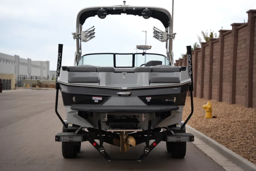 2026-mastercraft-xt24-144681-image1.webp