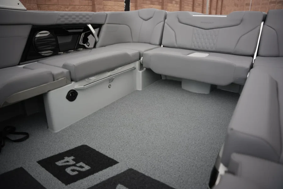 2026-mastercraft-xt24-144681-image11.webp