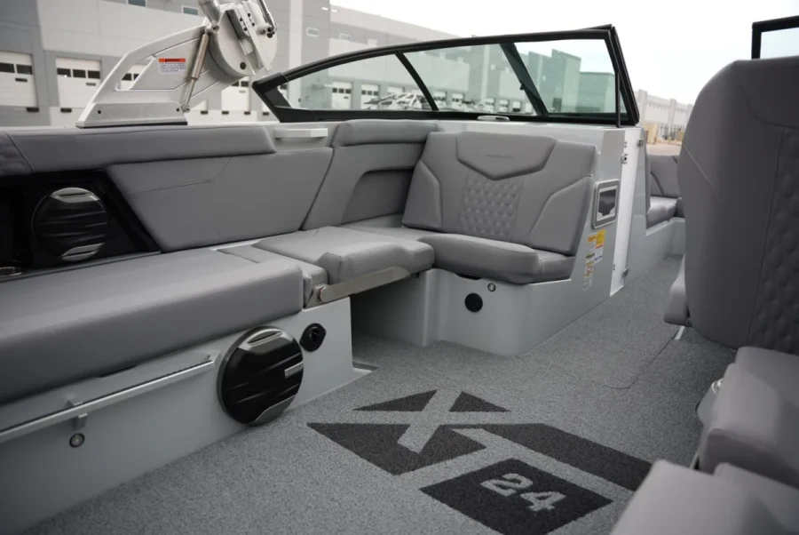 2026-mastercraft-xt24-144681-image12.webp