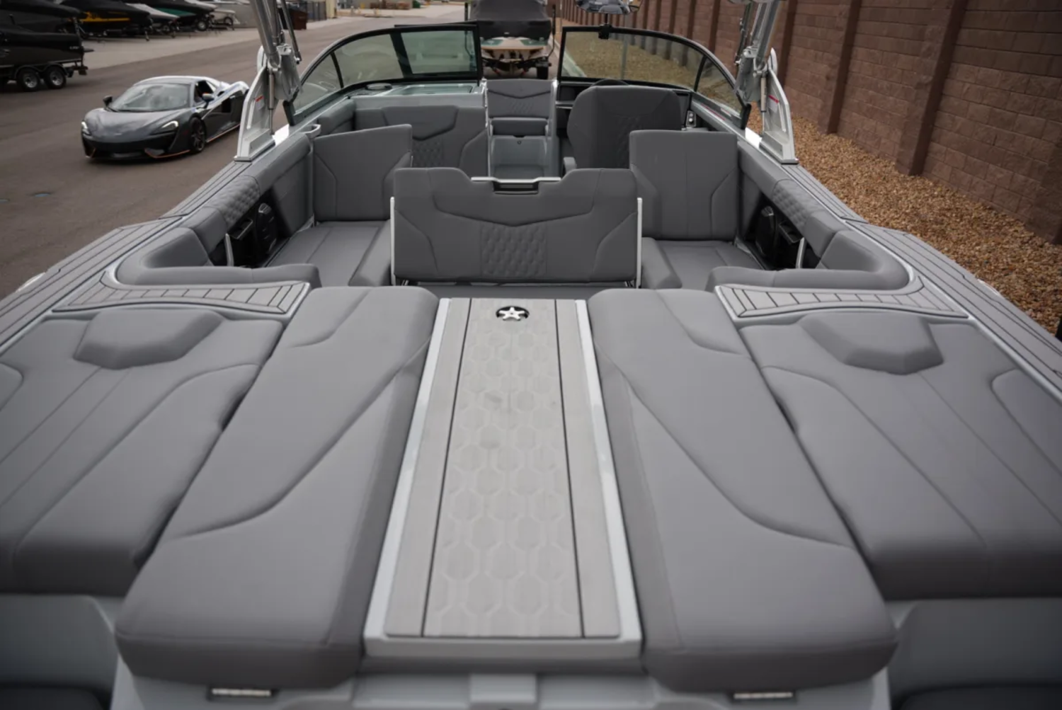 2026 MasterCraft XT24