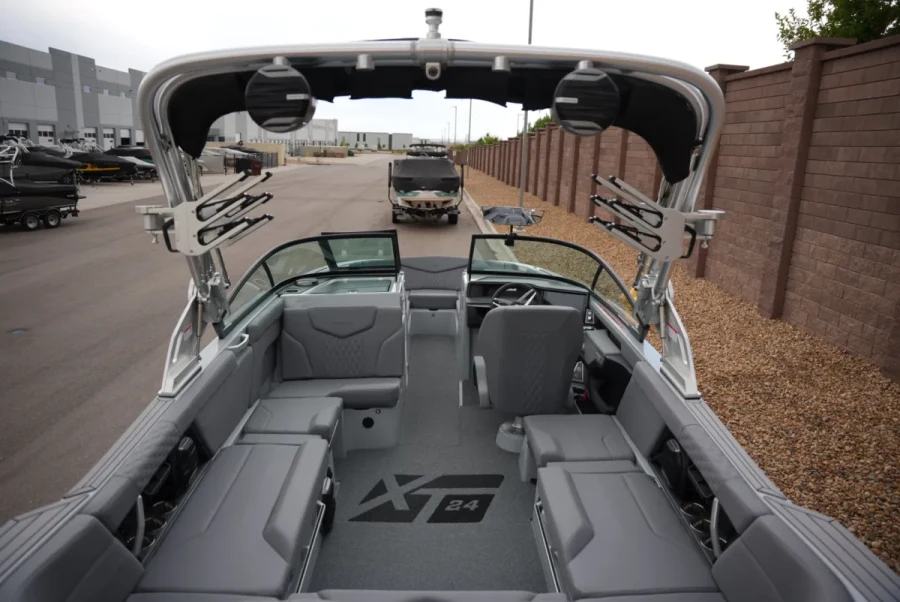 2026-mastercraft-xt24-144681-image16.webp