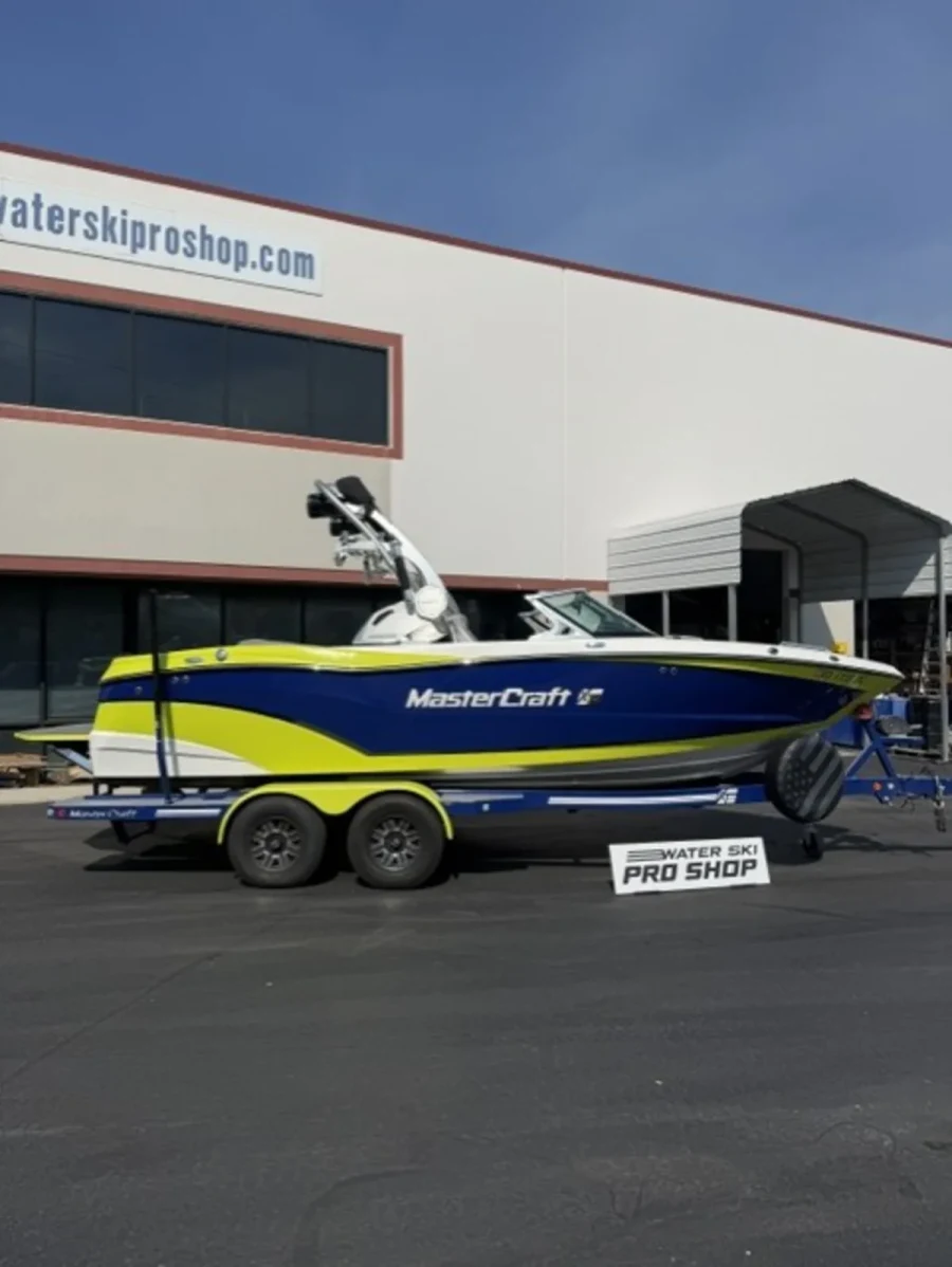 2017-mastercraft-xt21-144690-image13.webp