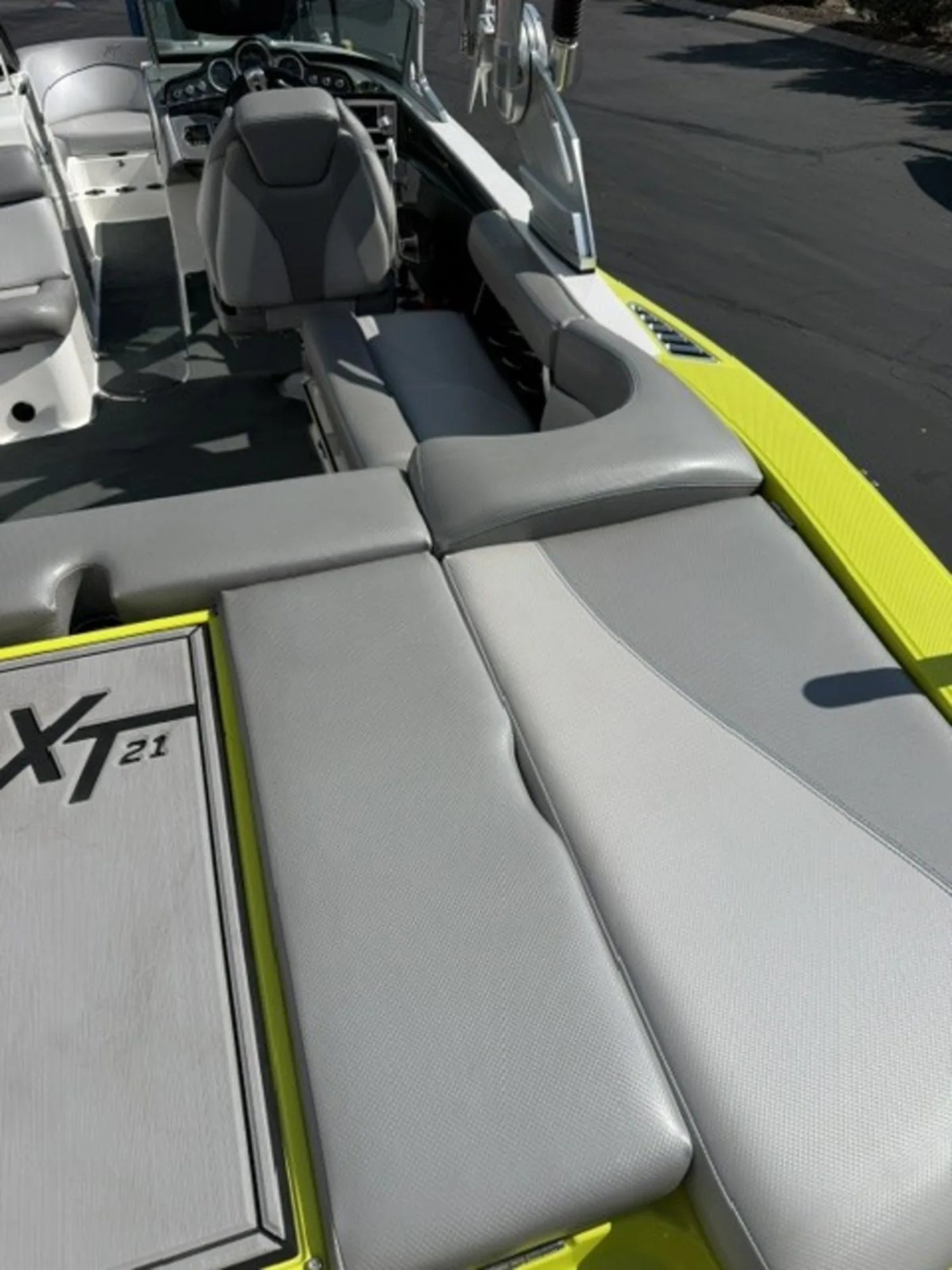 2017 MasterCraft XT21