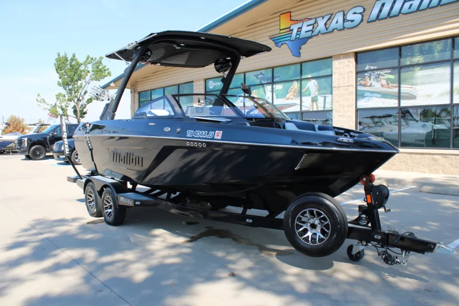 2021-malibu-wakesetter-22-lsv-144691-image1.webp