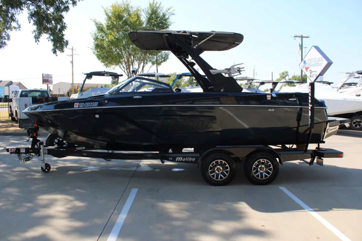 2021 Malibu Boats 22 LSV