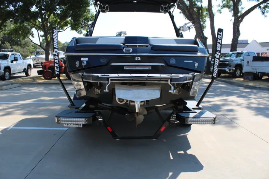 2021-malibu-wakesetter-22-lsv-144691-image7.webp