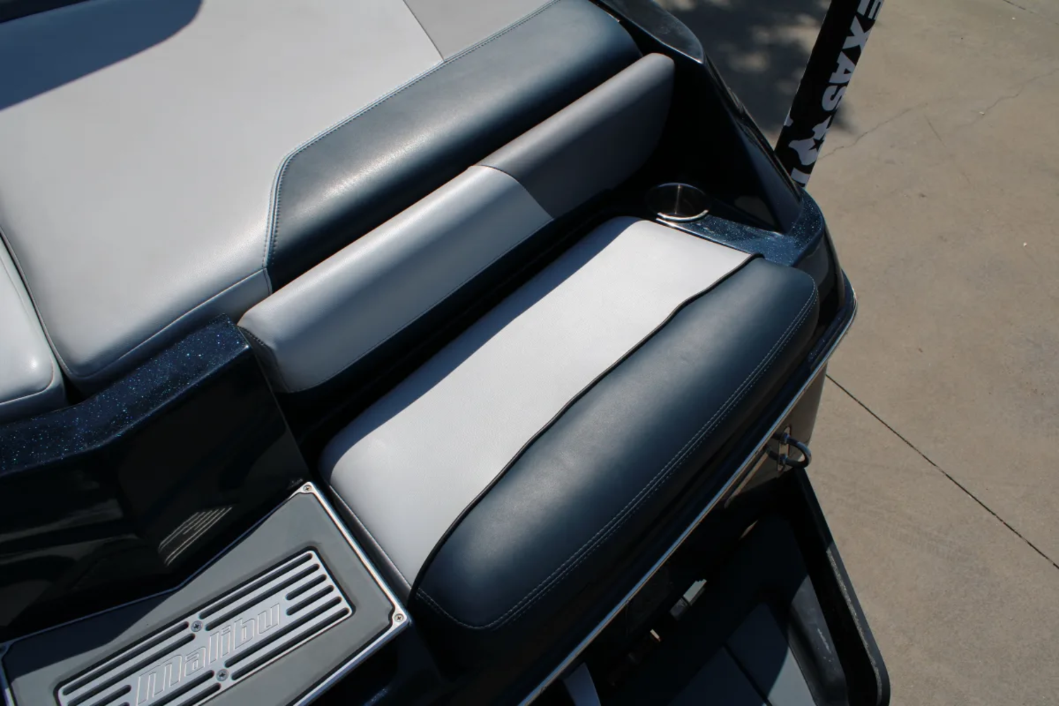 2021 Malibu Boats 22 LSV