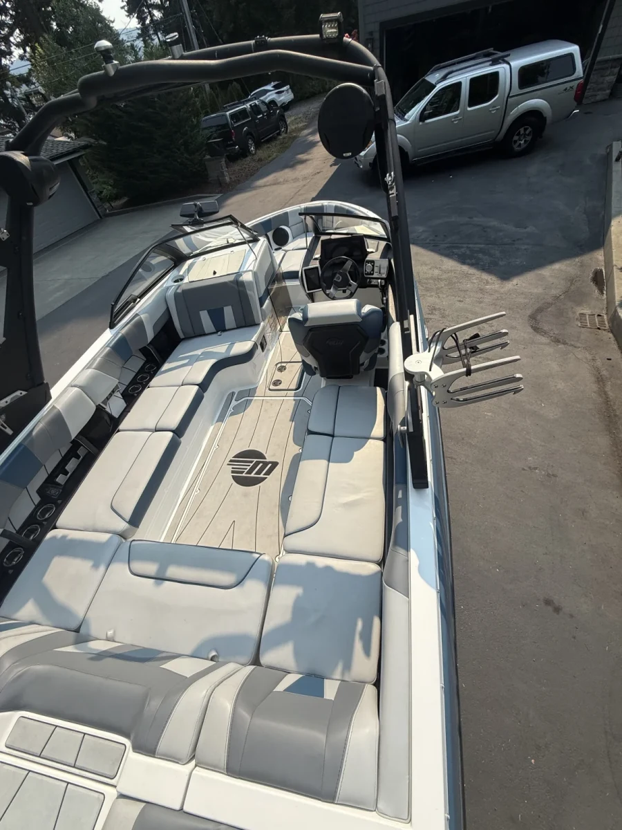 2022-malibu-wakesetter-23-lsv-144702-image8.webp