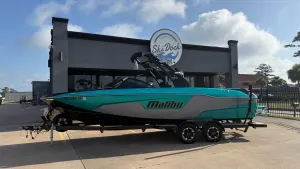 2019-malibu-wakesetter-25-lsv-144703-image1