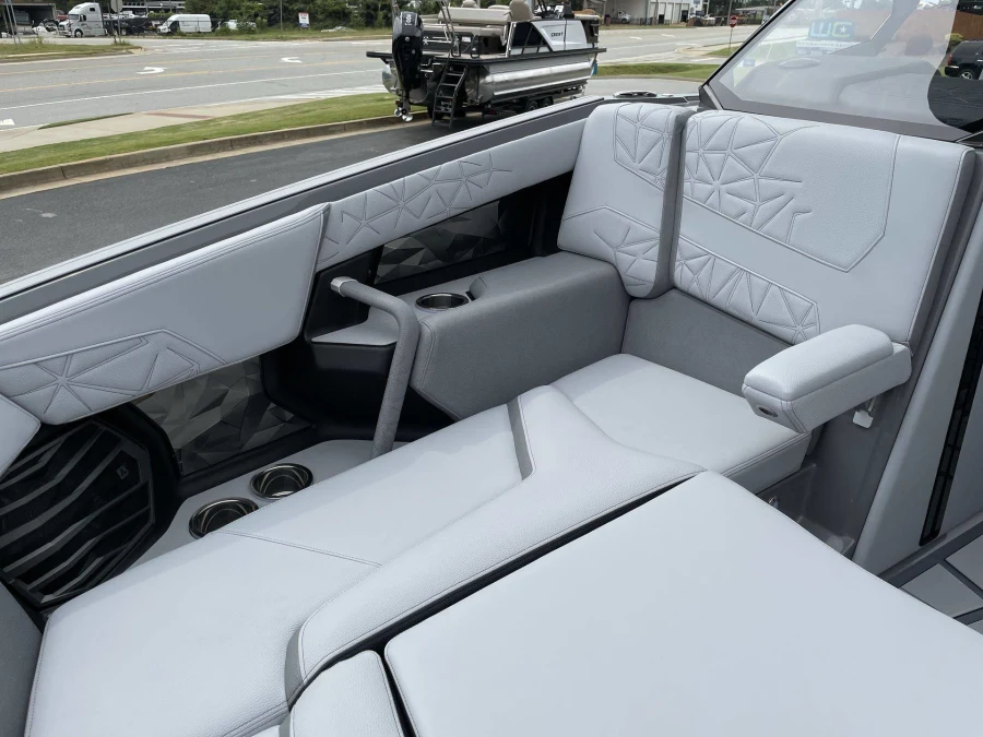 2027-nautique-g25-paragon-144704-image12