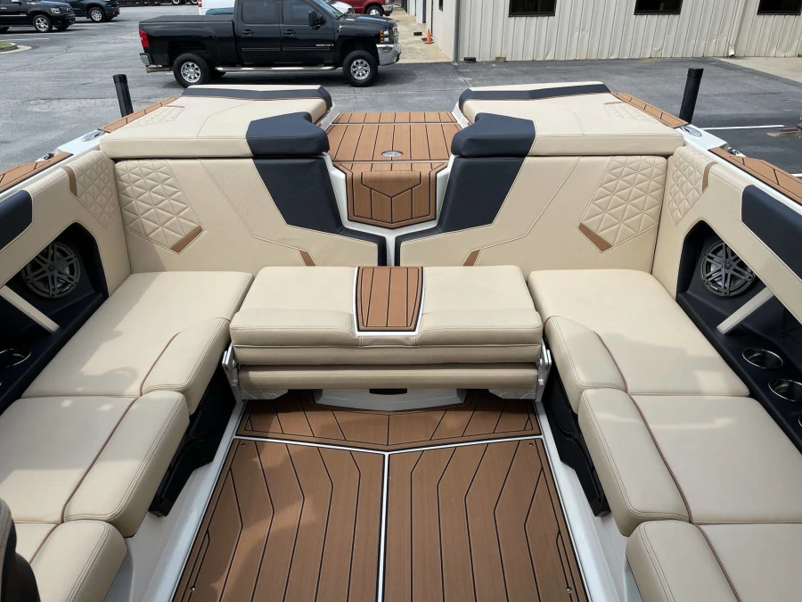2027-nautique-gs22-144705-image11