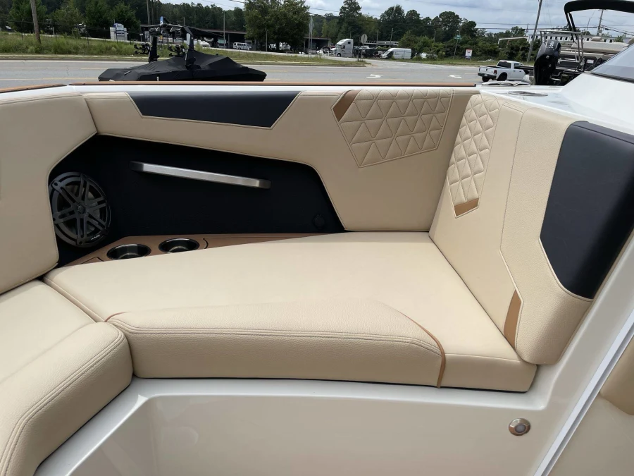 2027-nautique-gs22-144705-image14