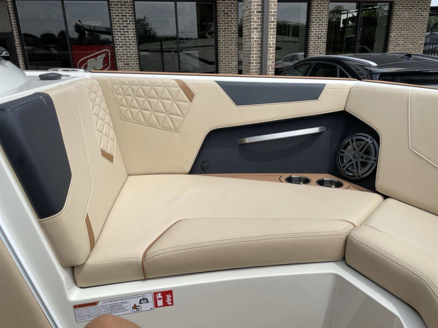 2027-nautique-gs22-144705-image22