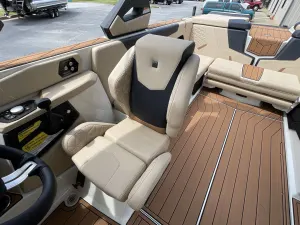 2027-nautique-gs22-144705-image29