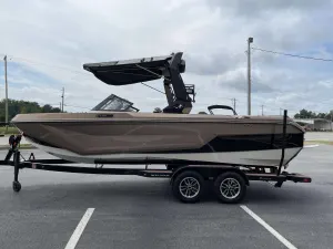 2027-nautique-gs22-144705-image2