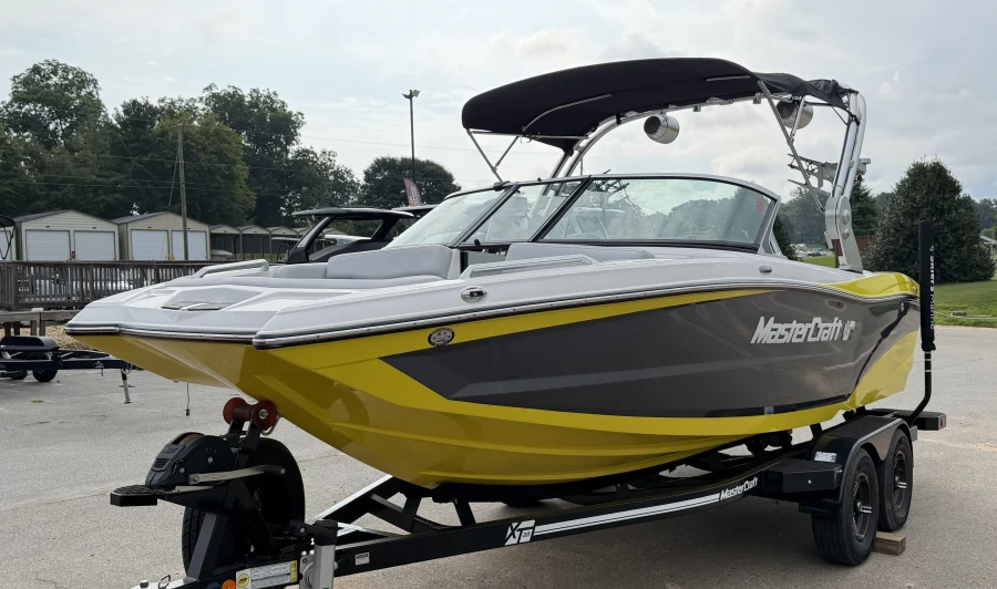 2021-mastercraft-xt20-144707-image2