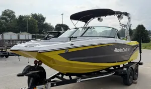 2021-mastercraft-xt20-144707-image2