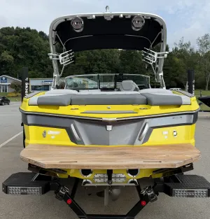 2021-mastercraft-xt20-144707-image3