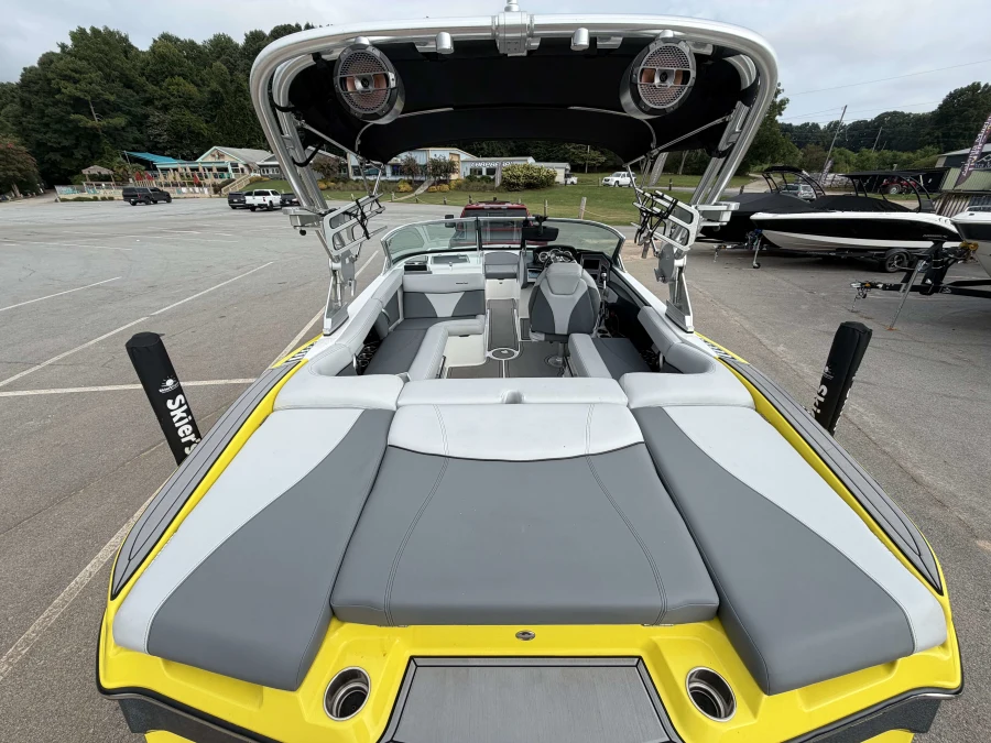 2021-mastercraft-xt20-144707-image7