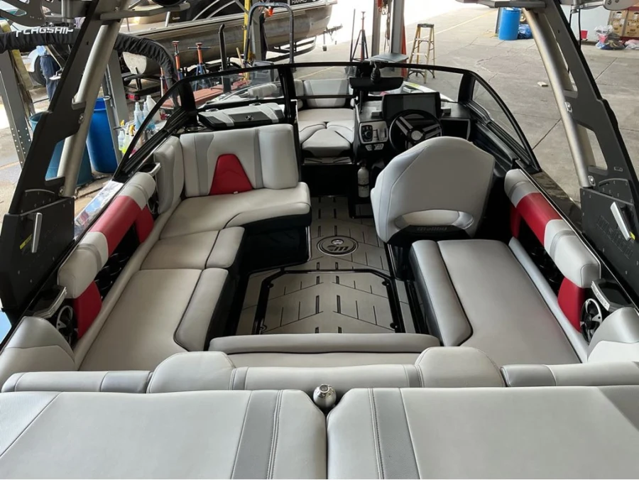 2018-malibu-wakesetter-vlx-144709-image14