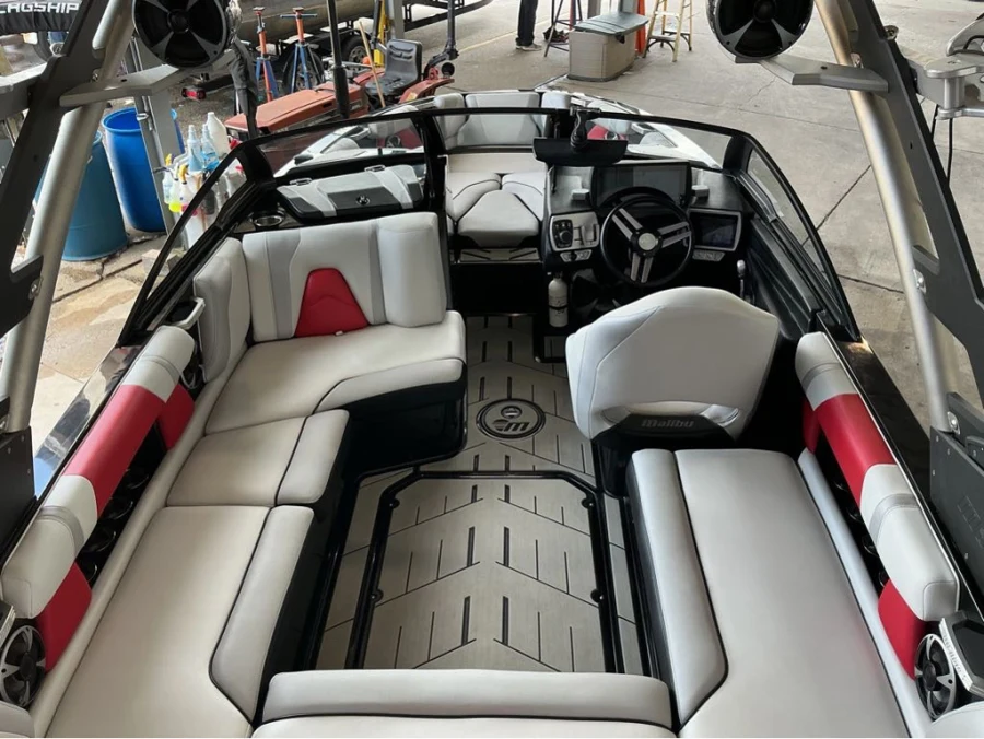 2018-malibu-wakesetter-vlx-144709-image16