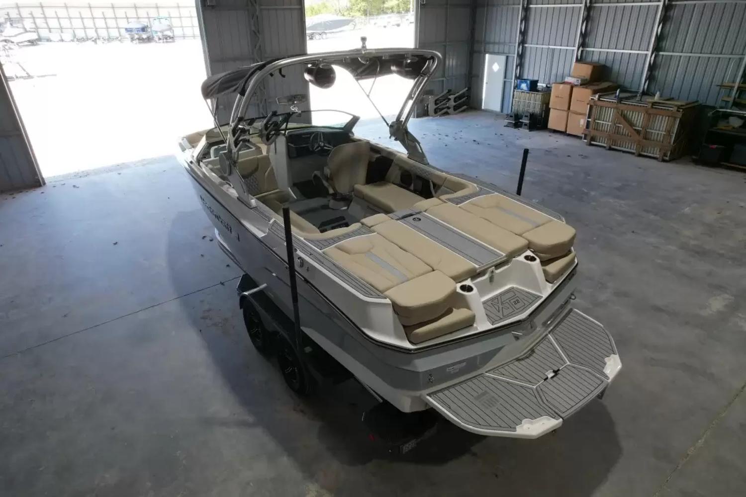 2027 Mastercraft XT22