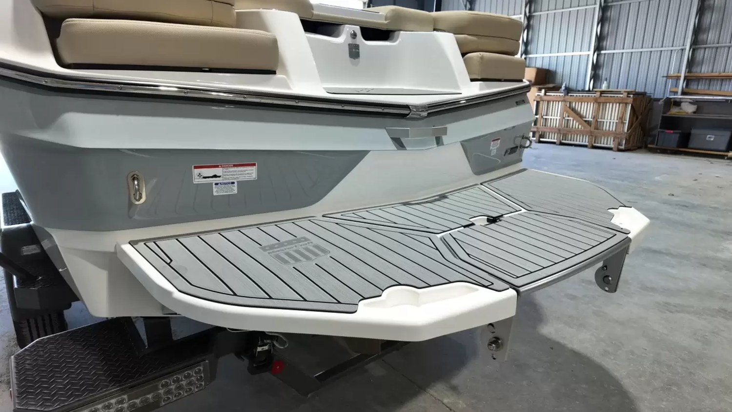 2027 Mastercraft XT22