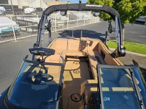 2027-mastercraft-nxt24-144713-image7
