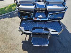2027-mastercraft-x24-144714-image11