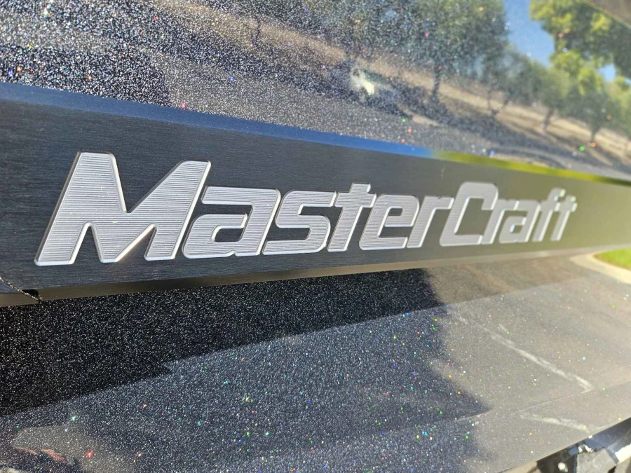 2027-mastercraft-x24-144714-image23