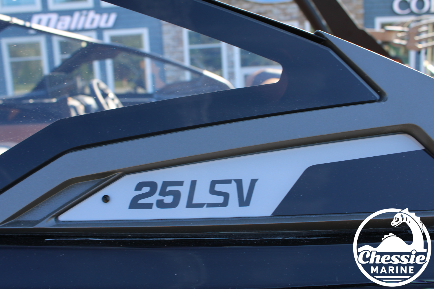 2027 Malibu 25 LSV