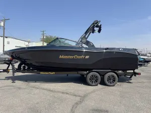 2026-mastercraft-xt23-144718-image1