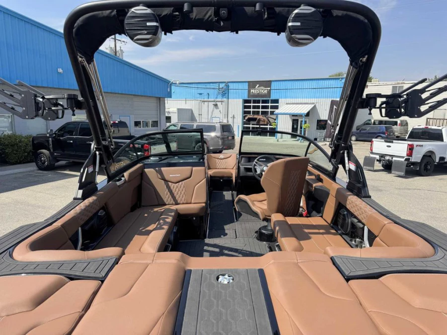 2026-mastercraft-xt23-144718-image9