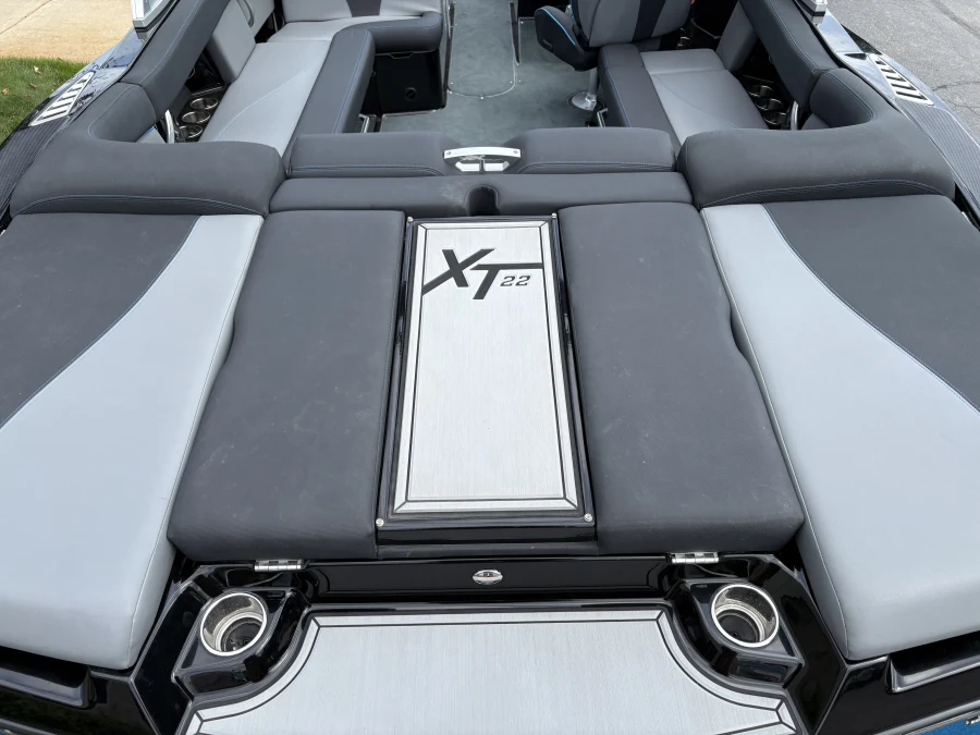2021-mastercraft-xt22-144724-image11