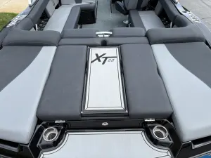 2021-mastercraft-xt22-144724-image11