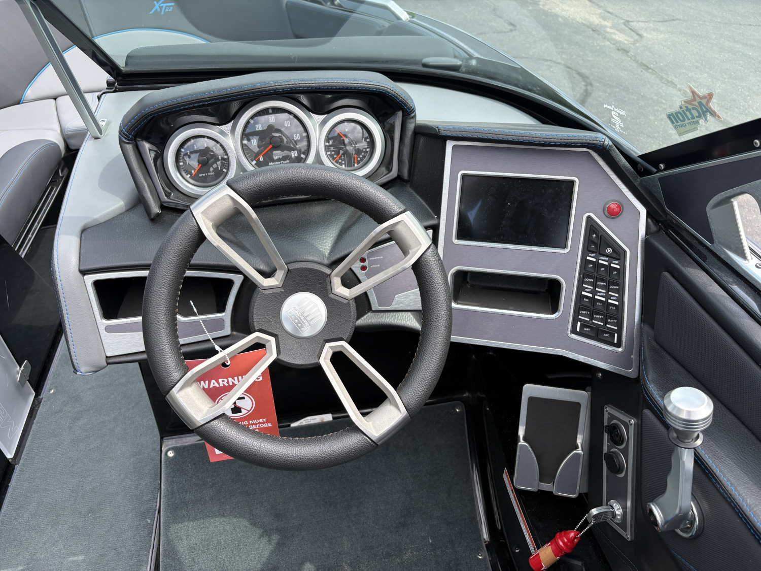 2021 MasterCraft XT22