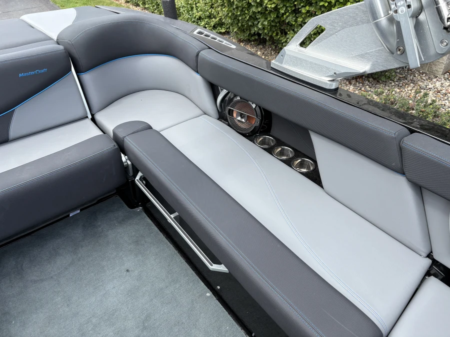 2021-mastercraft-xt22-144724-image17