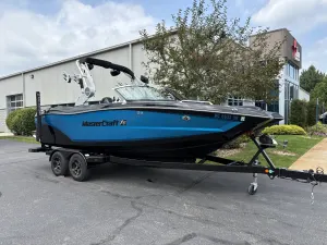 2021-mastercraft-xt22-144724-image3