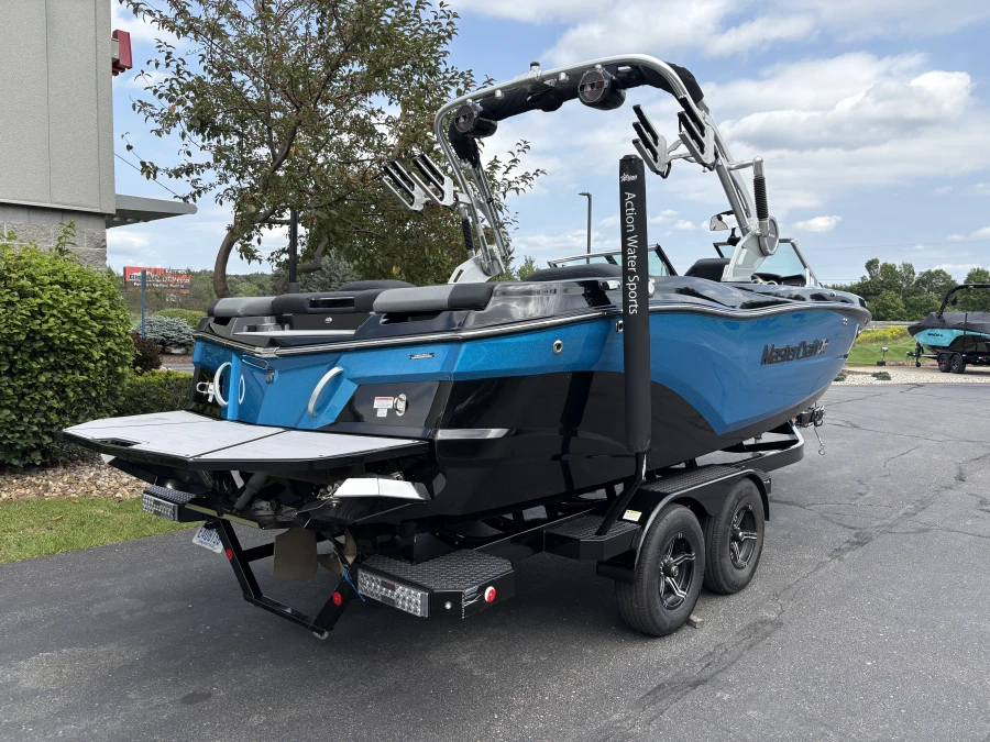 2021-mastercraft-xt22-144724-image6