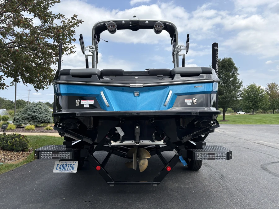 2021-mastercraft-xt22-144724-image7