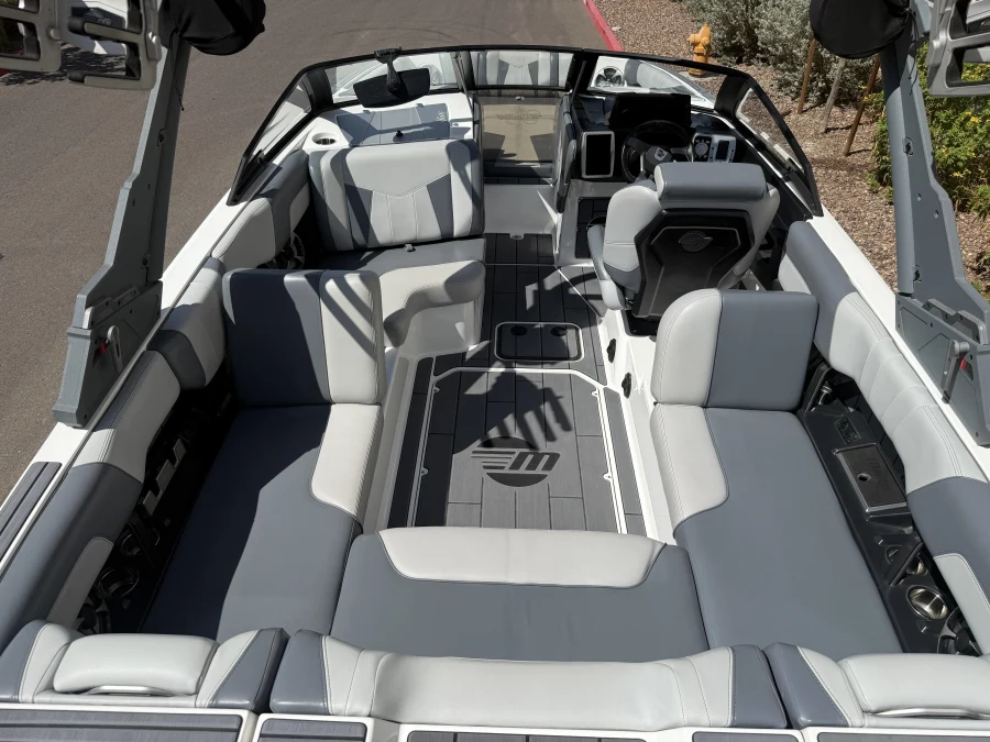 2021-malibu--wakesetter-23-mxz-144733-image9